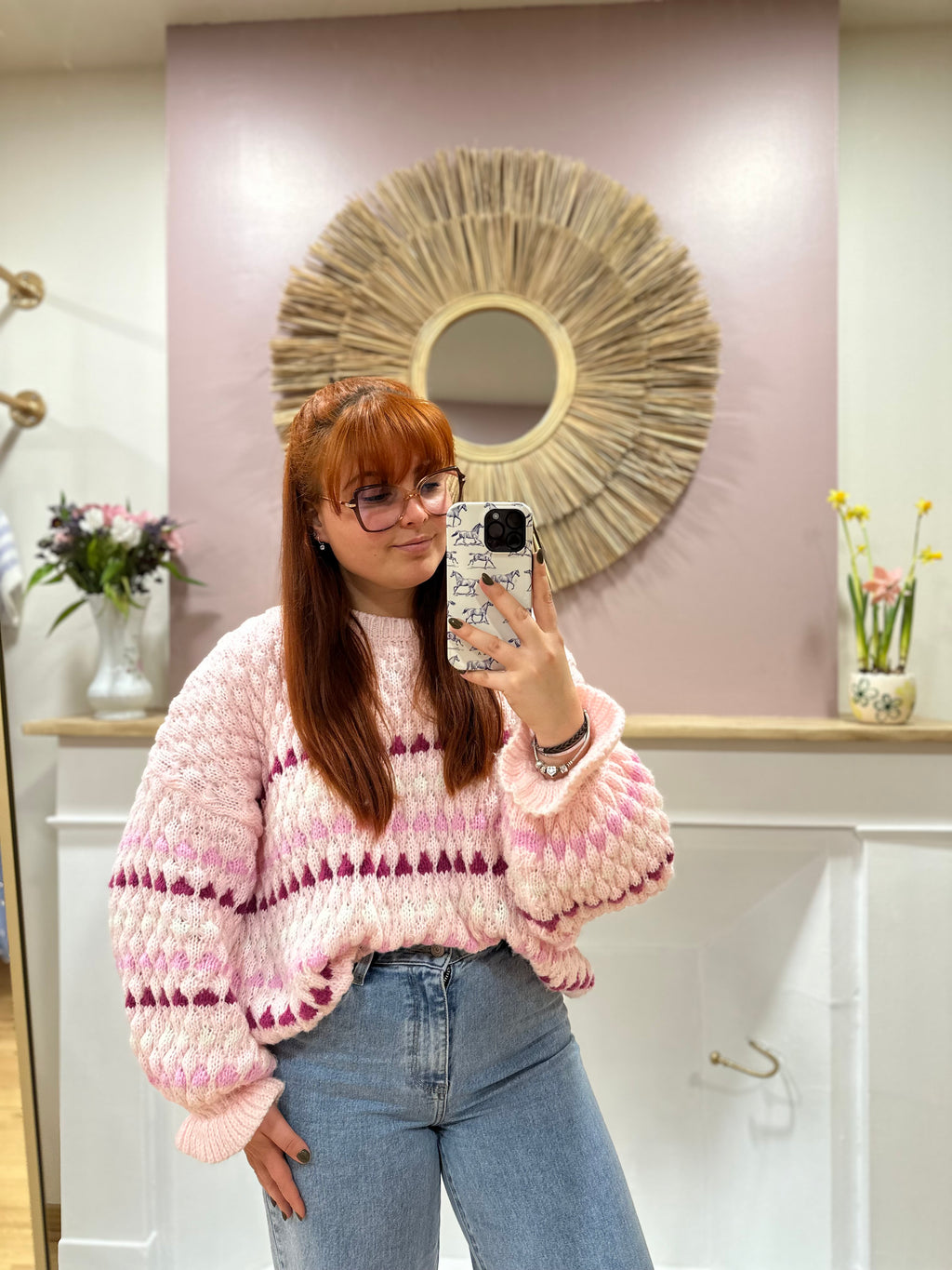 Pull oversize rose en maille douce – In April 1986