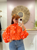 Blouse femme oversize orange à pois blancs manches ballon – Enoioy – Miss Caprice