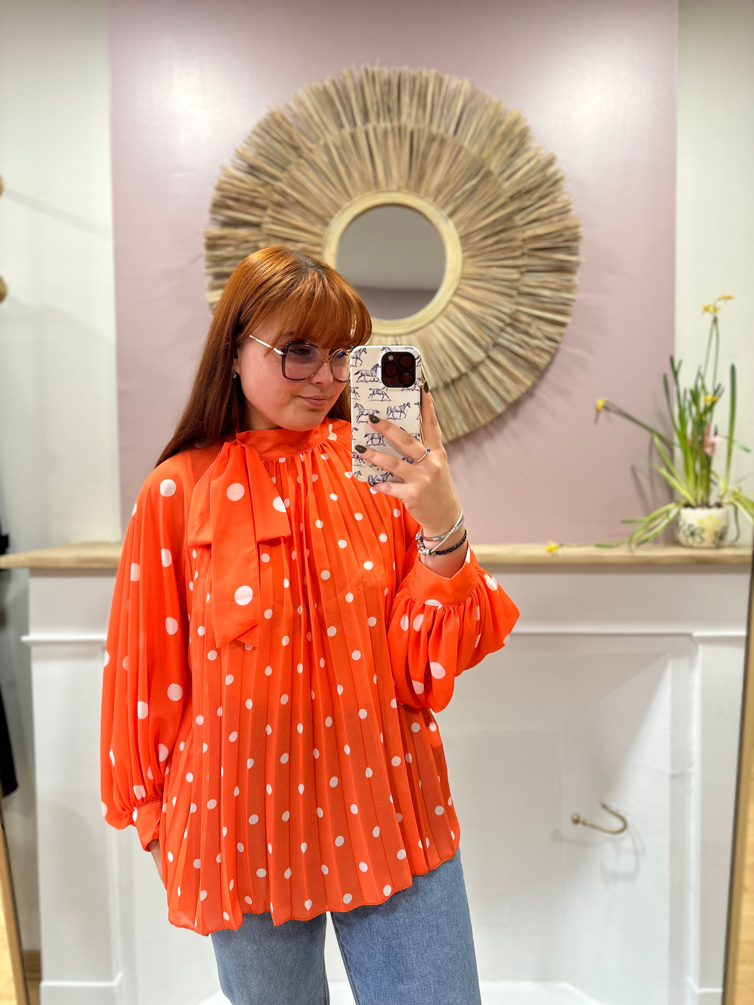 Blouse femme oversize orange à pois blancs manches ballon – Enoioy – Miss Caprice