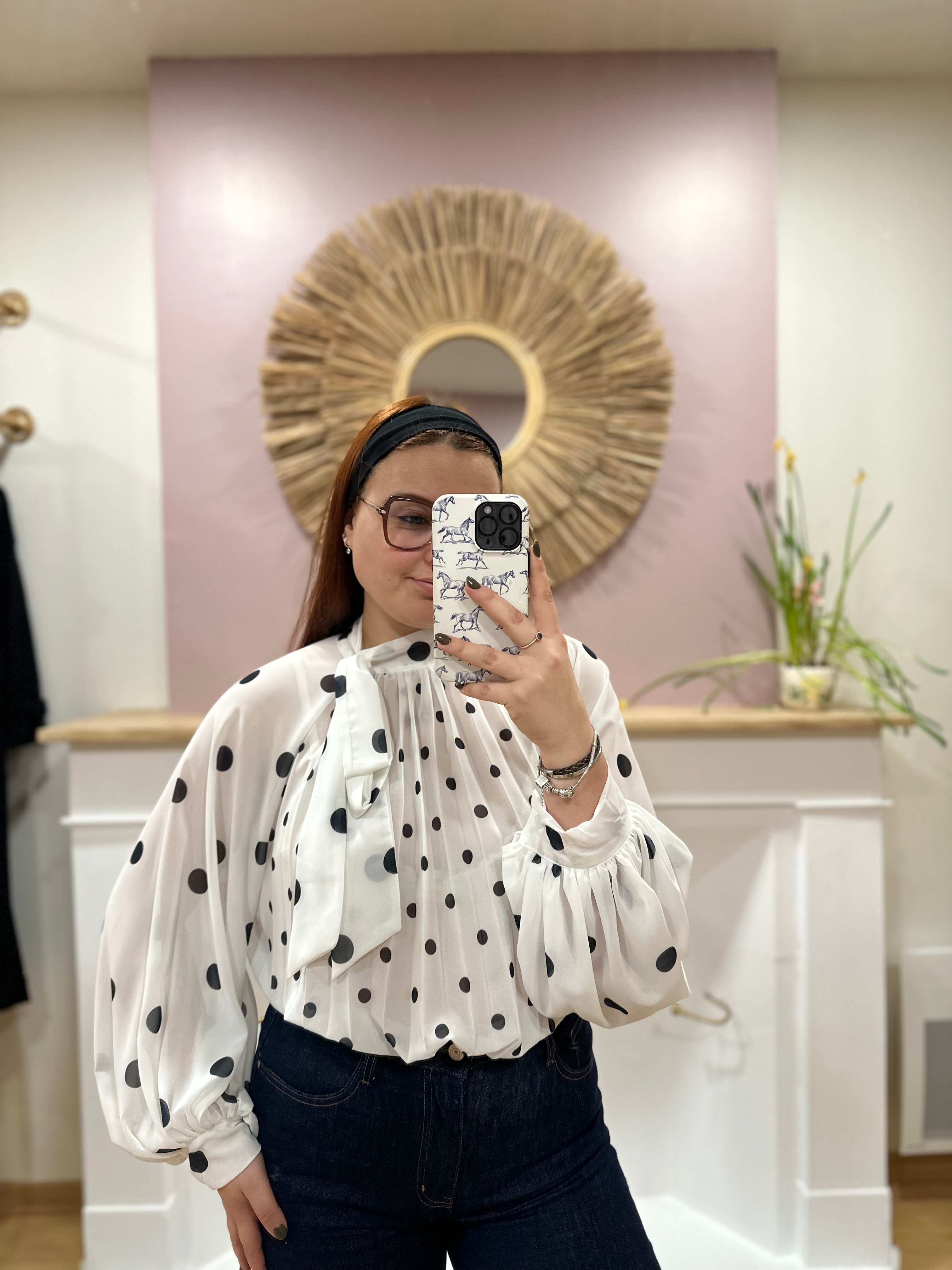 Blouse femme blanche à pois noir fluide manches ballon – Enoioy – Miss Caprice