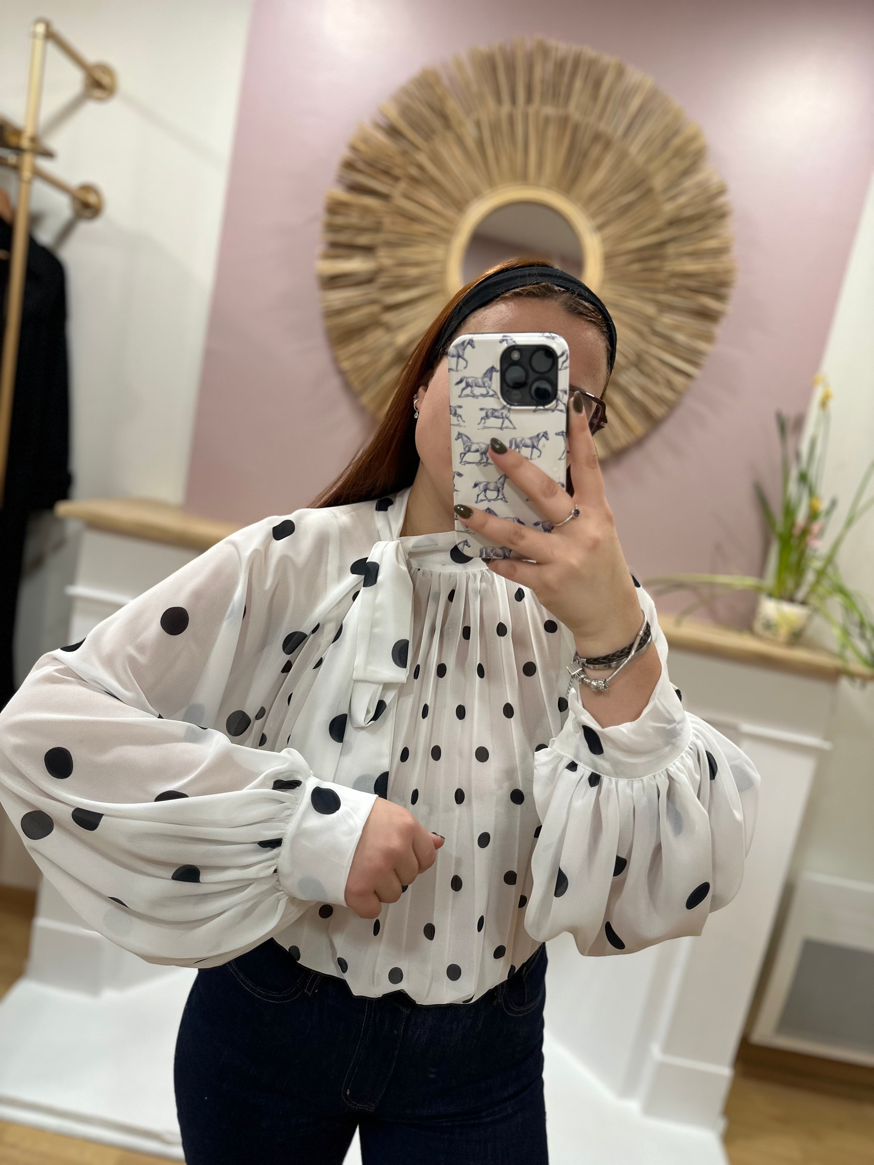 Blouse femme blanche à pois noir fluide manches ballon – Enoioy – Miss Caprice