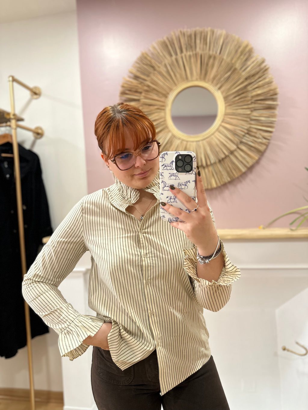 Chemise femme beige rayures marron col froncé – In April 1986 – Miss Caprice