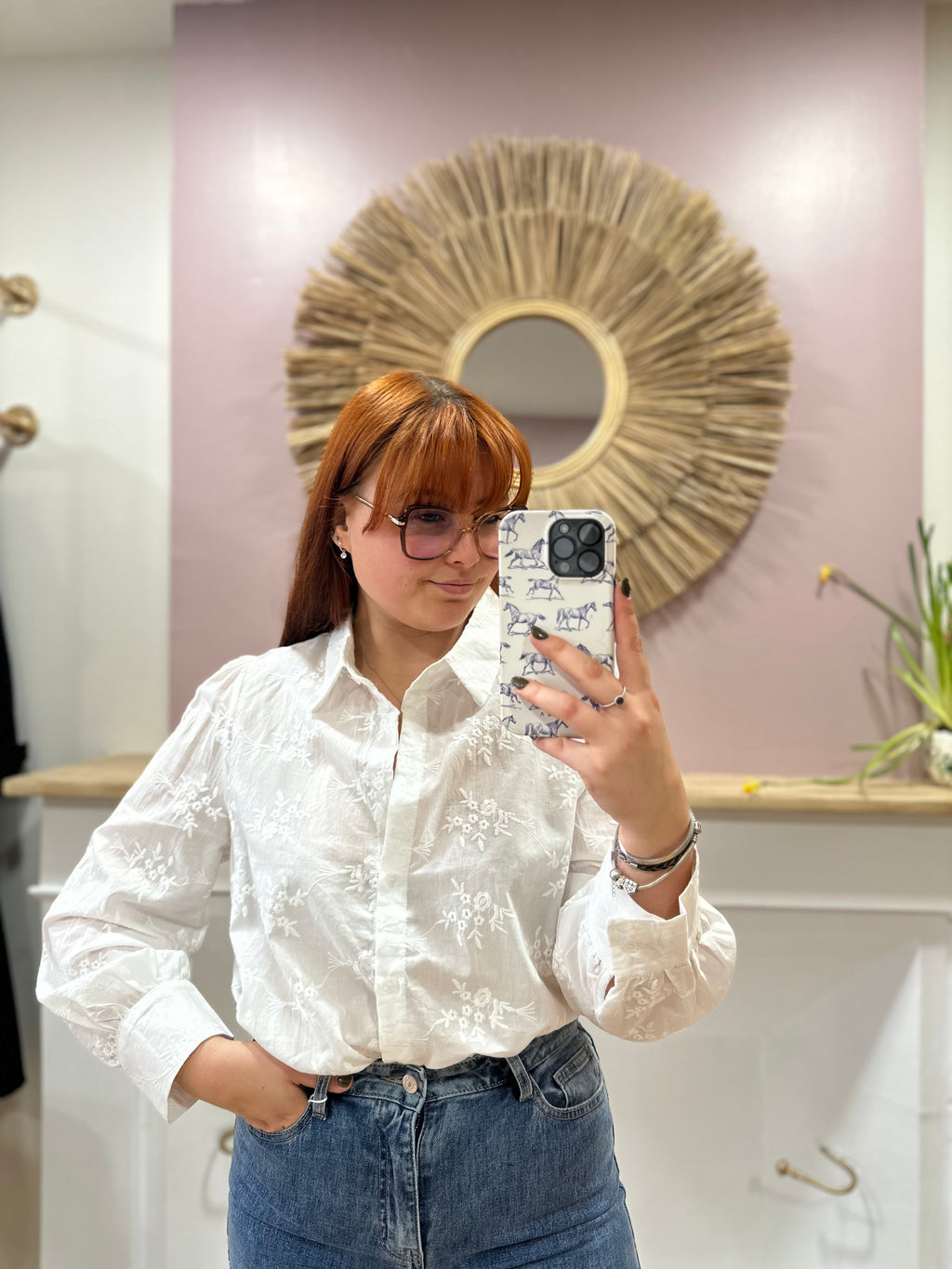 Chemise Grande Taille blanche broderie – In April 1986