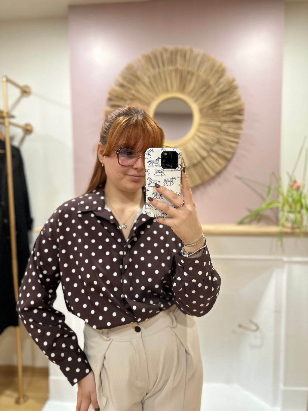 Chemise oversize chocolat à pois blancs femme