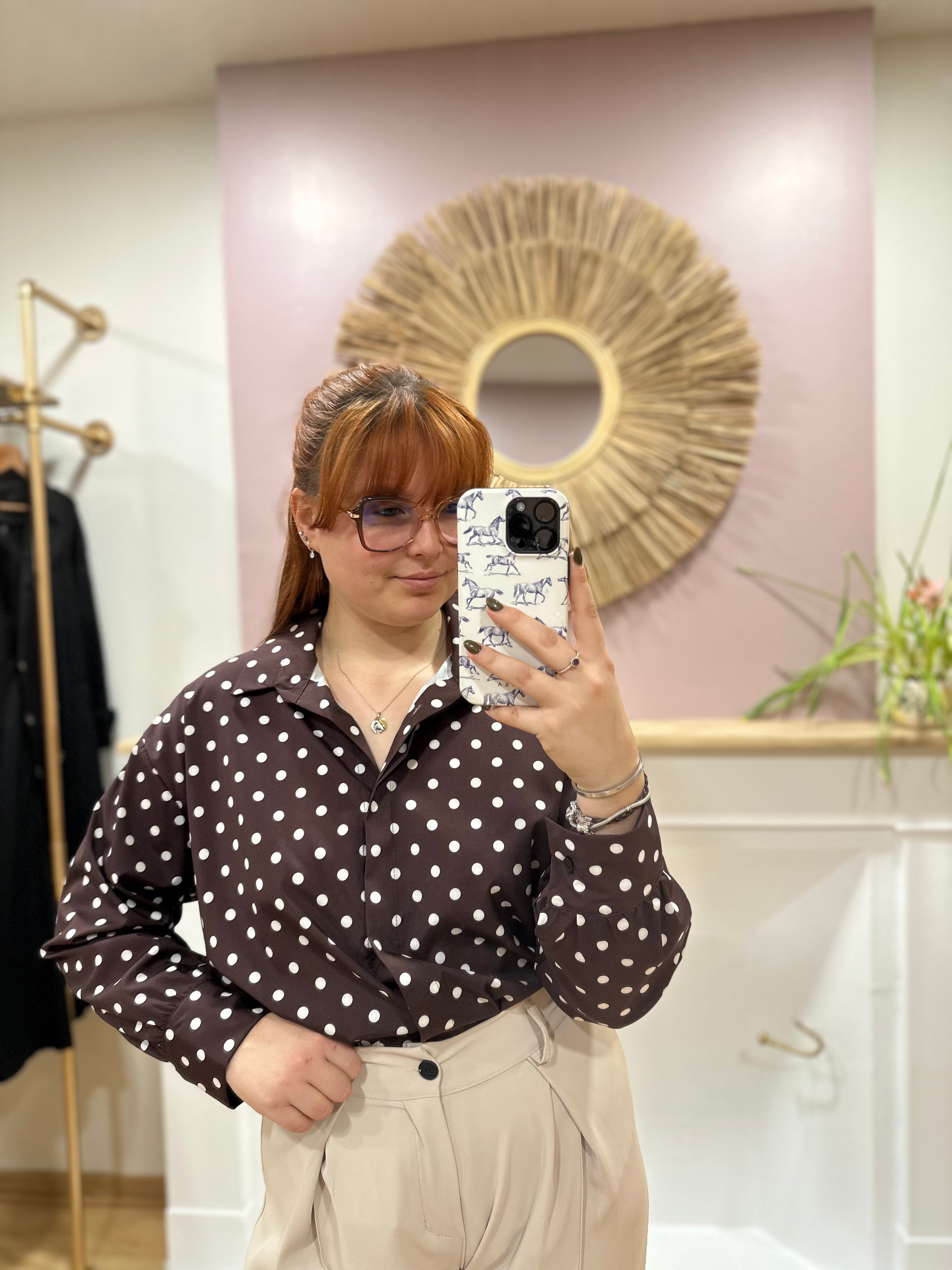 Chemise oversize chocolat à pois blancs femme