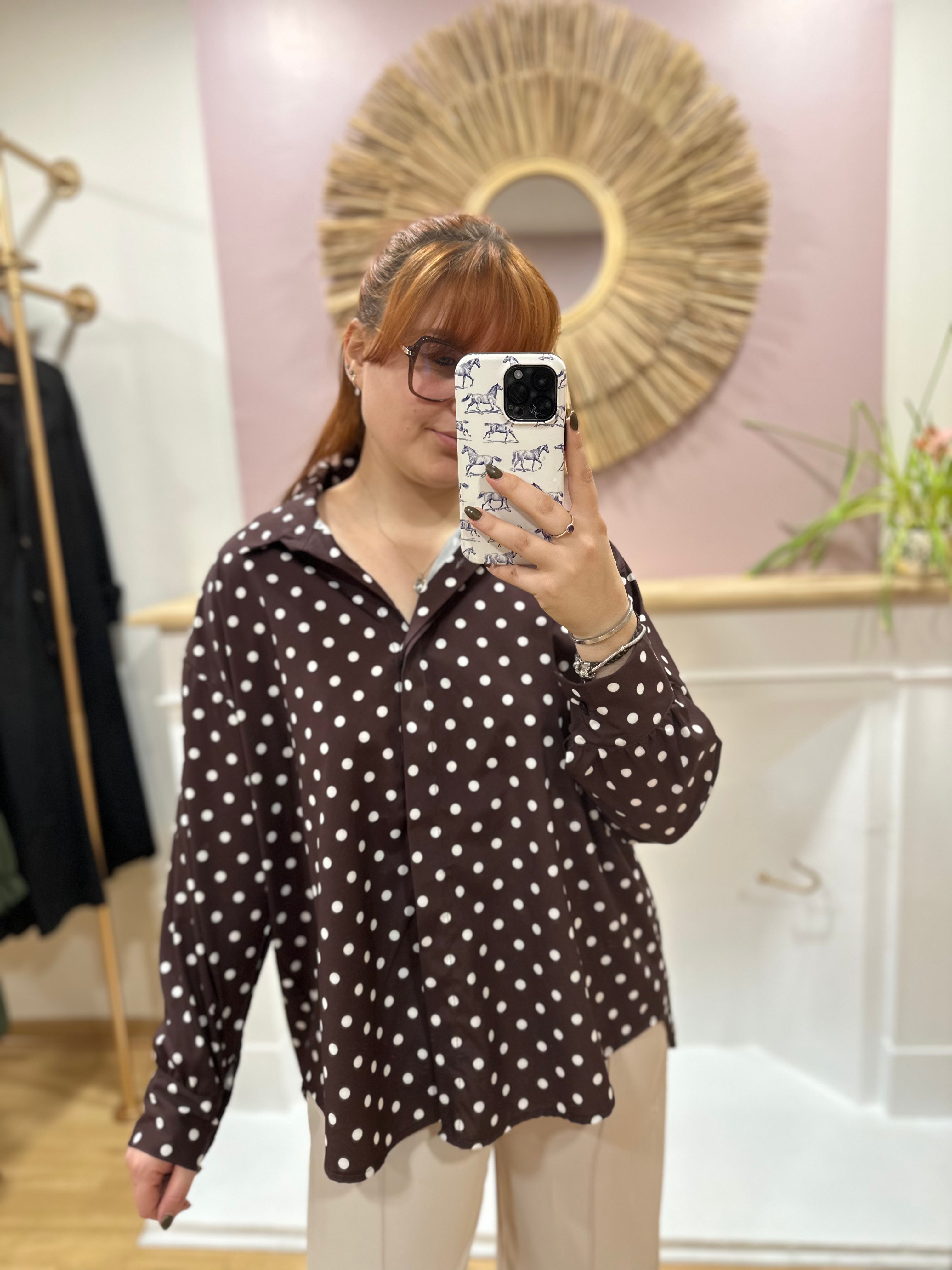 Chemise oversize chocolat à pois blancs femme