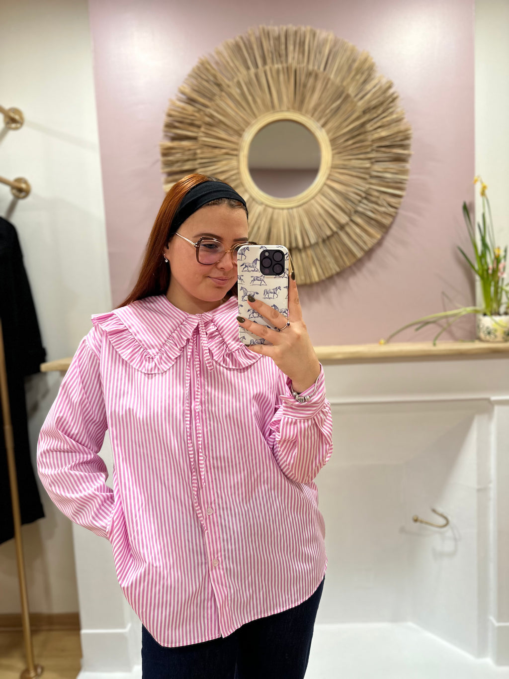 Chemise oversize femme rose et blanche à rayures col Claudine – Estée – Miss Caprice