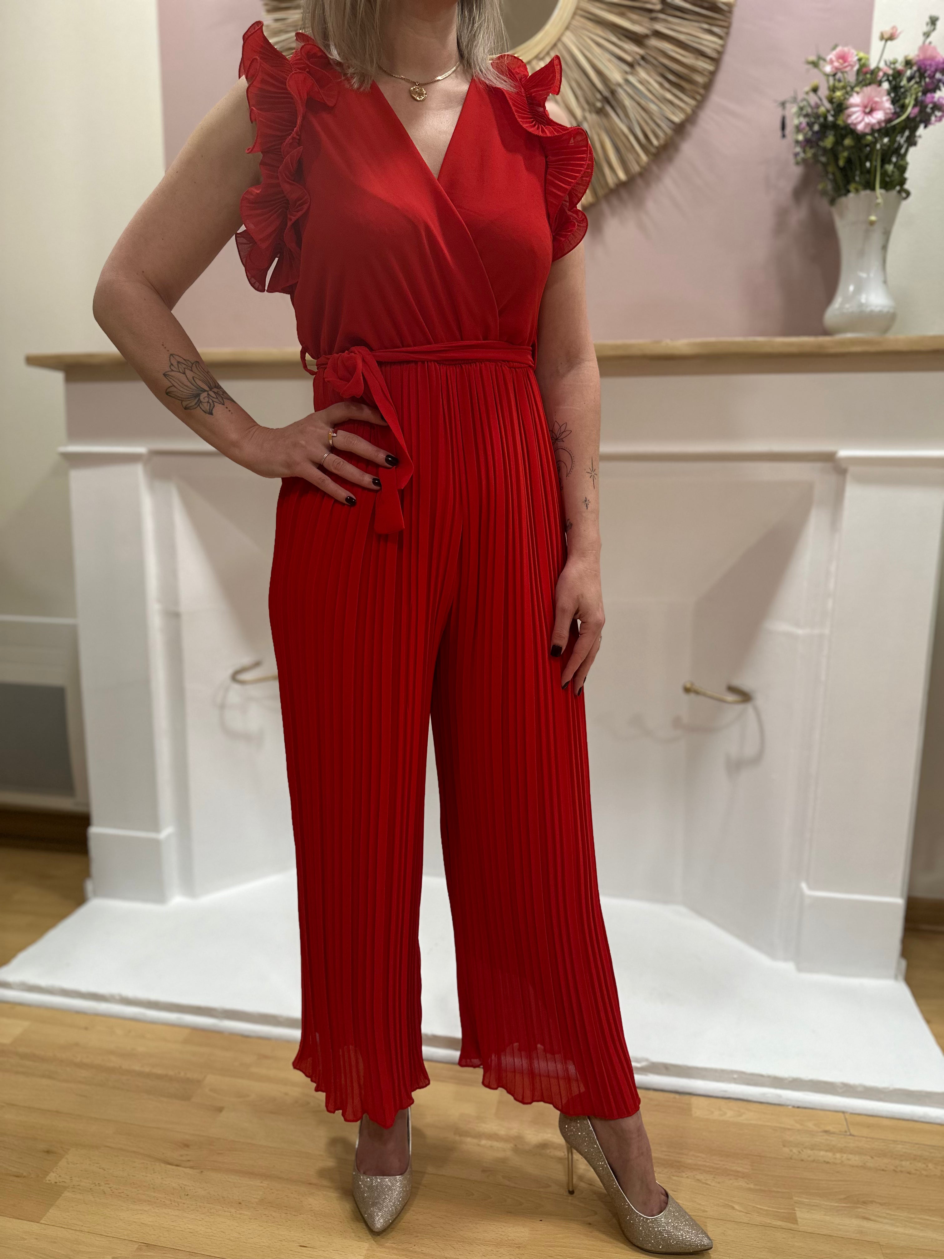 Combinaison fluide rouge femme – Manches courtes – Volants – Col V – Ceinture incluse – Elle Style – Miss Caprice