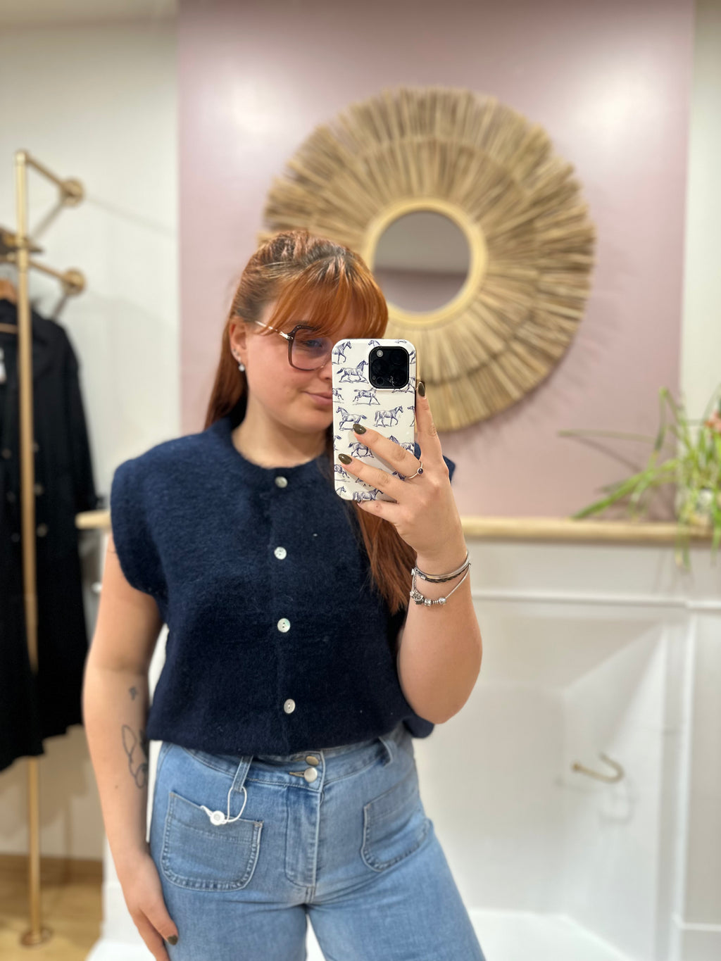 Gilet sans manches bleu marine grande taille femme – Maille épaisse – In April 1986 – Miss Caprice