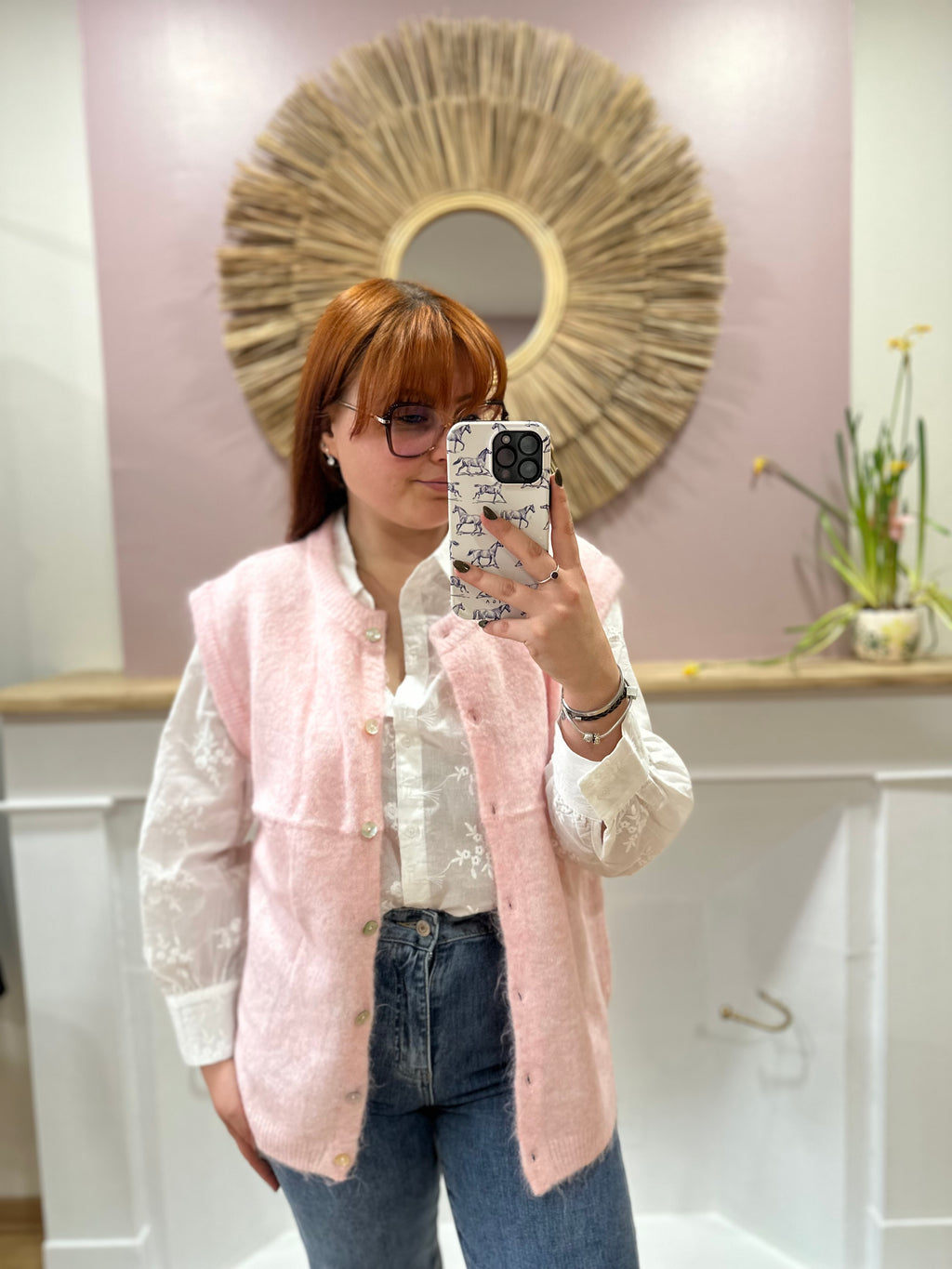 Gilet cardigan sans manches rose femme grande taille – In April 1986 – Miss Caprice