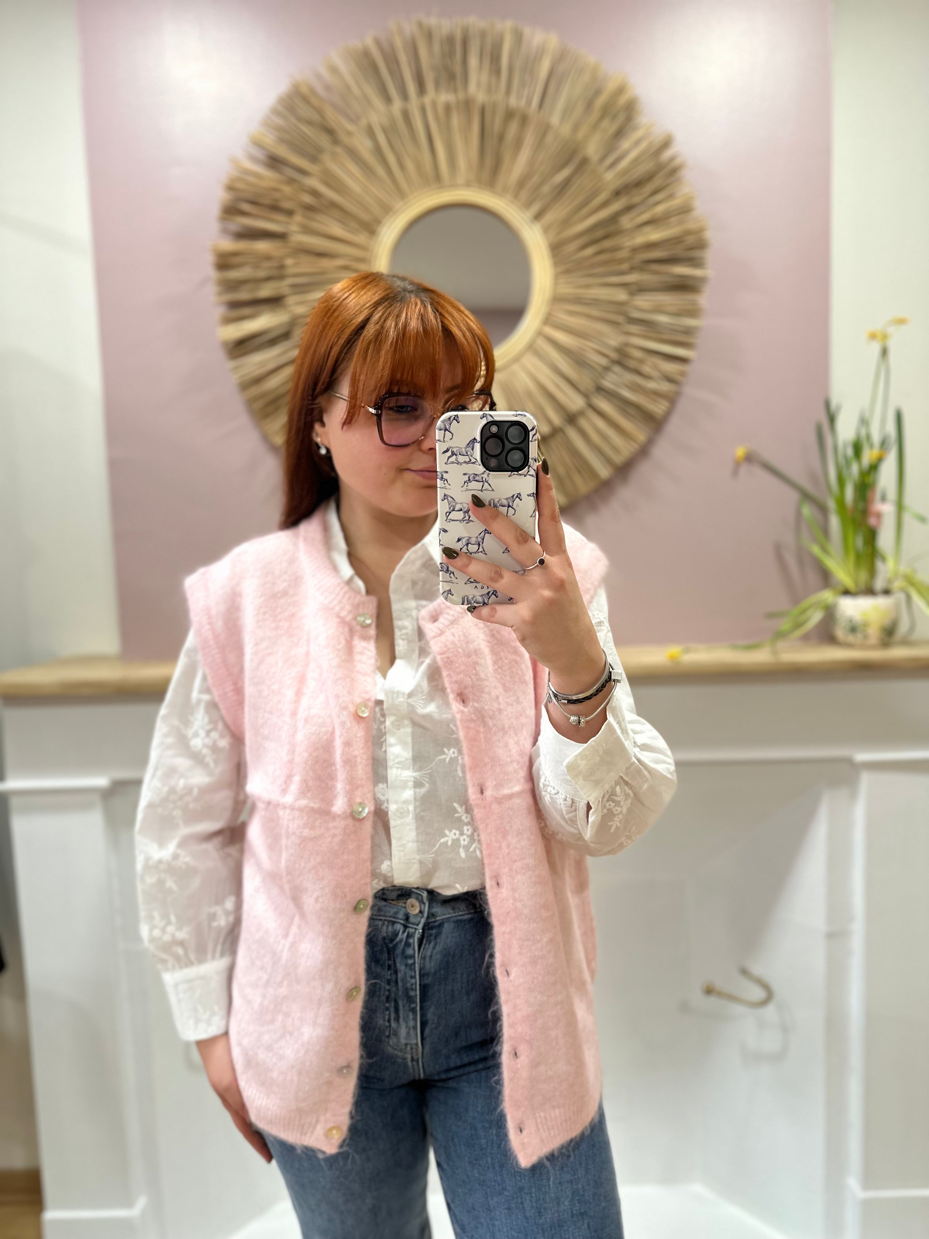 Gilet cardigan sans manches rose femme grande taille – In April 1986 – Miss Caprice