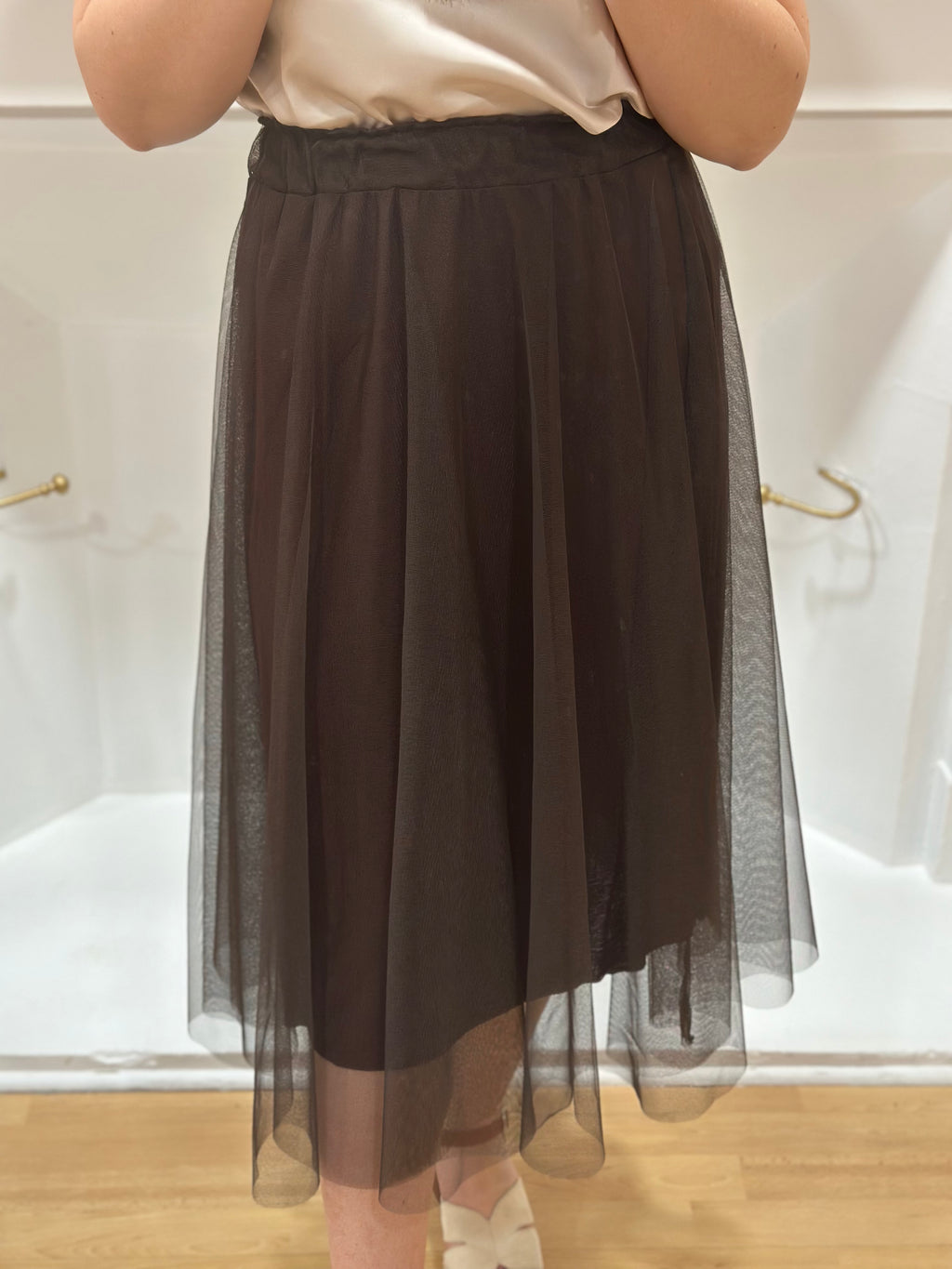Jupe mi-longue en tulle chocolat femme