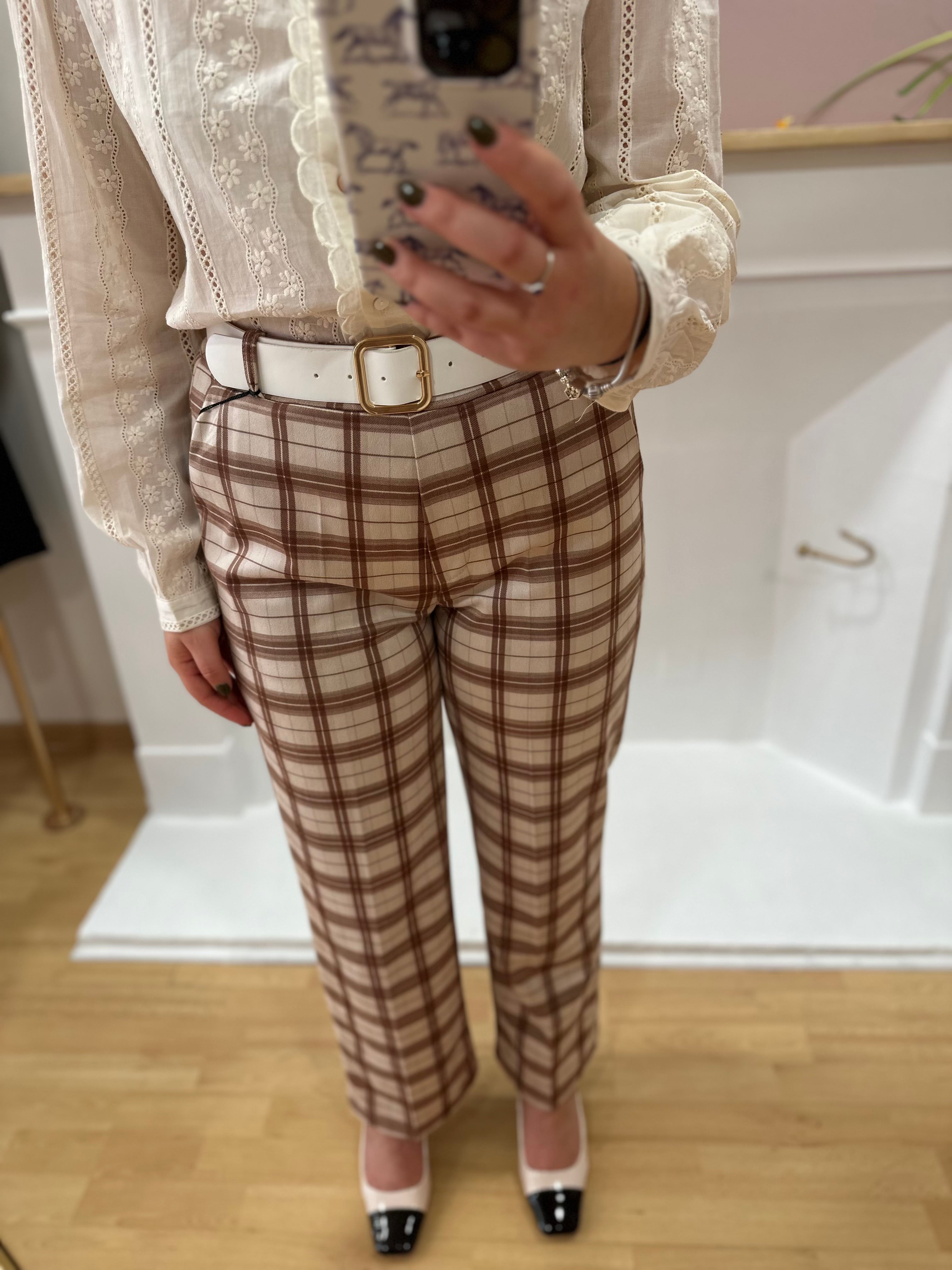 Pantalon femme à carreaux marron et beige coupe droite – Way Way – Miss Caprice