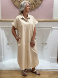 Robe chemise longue beige femme en coton avec poches et détails bijoux – Estée Made in Italy – Miss Caprice