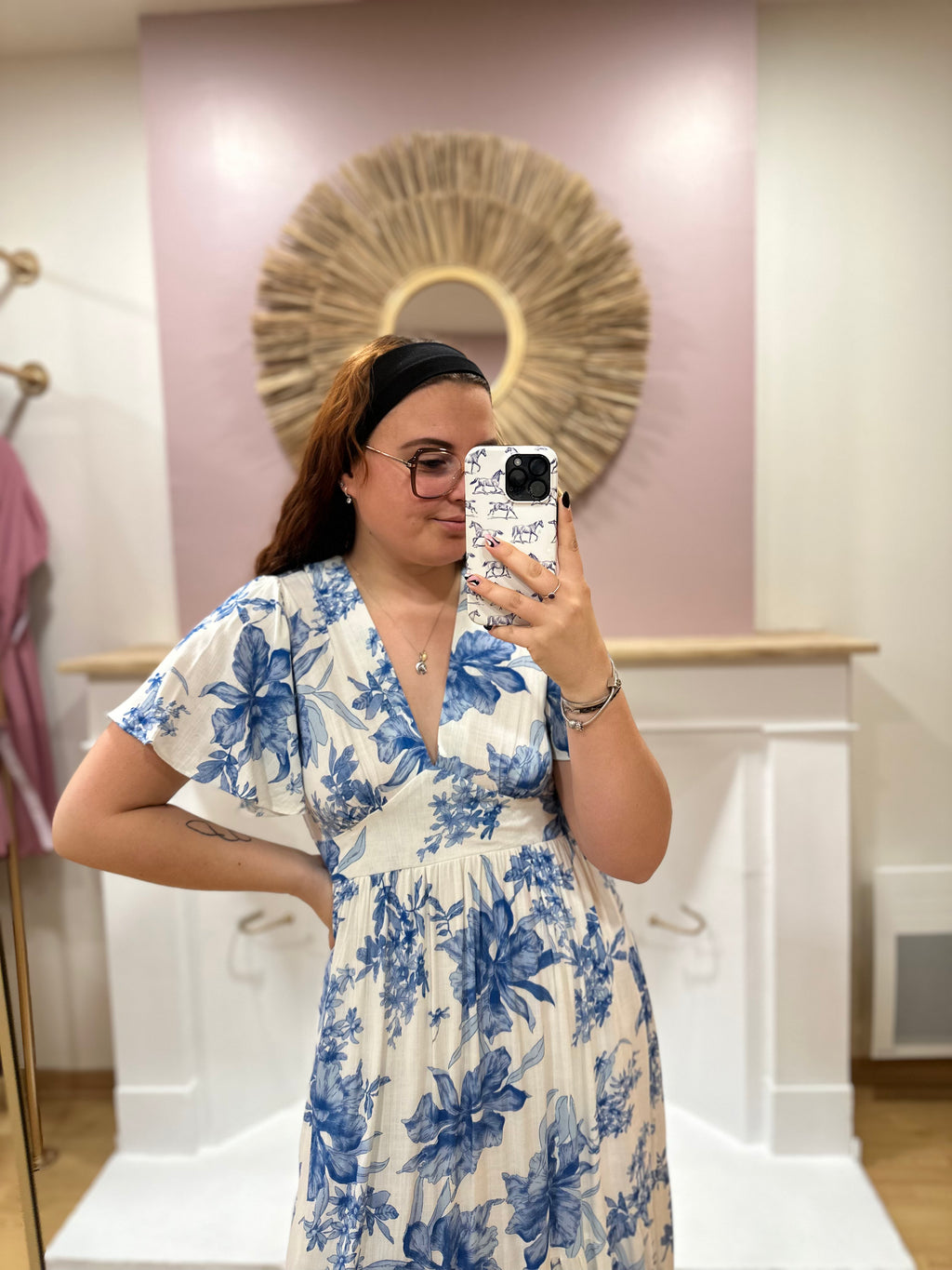 Robe longue bleu et blanc fleurie femme – Col V – In April 1986 – Miss Caprice
