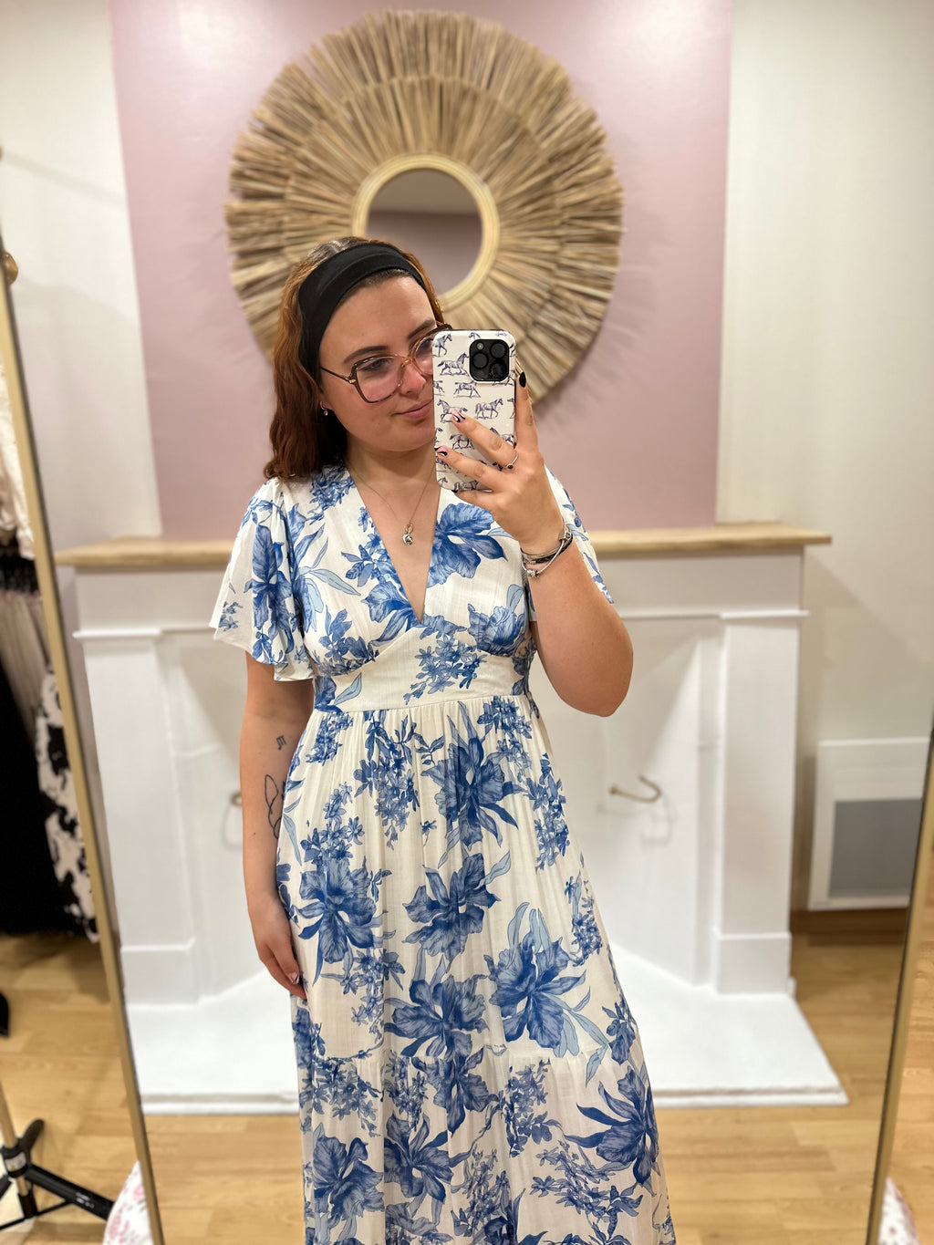 Robe longue bleu et blanc fleurie femme – Col V – In April 1986 – Miss Caprice