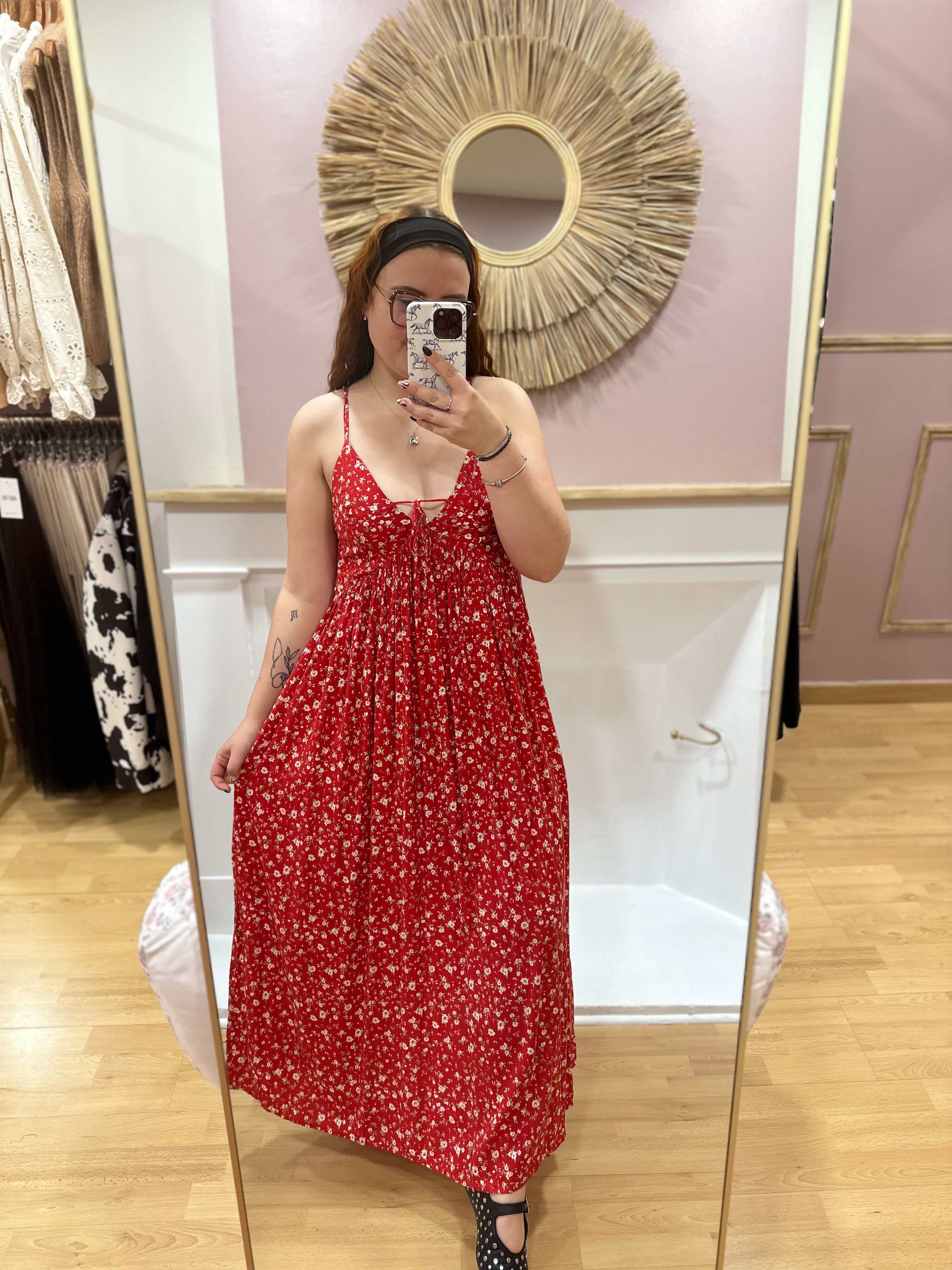 Robe longue rouge fleurie dos nu femme – Bretelles fines – In April 1986 – Miss Caprice