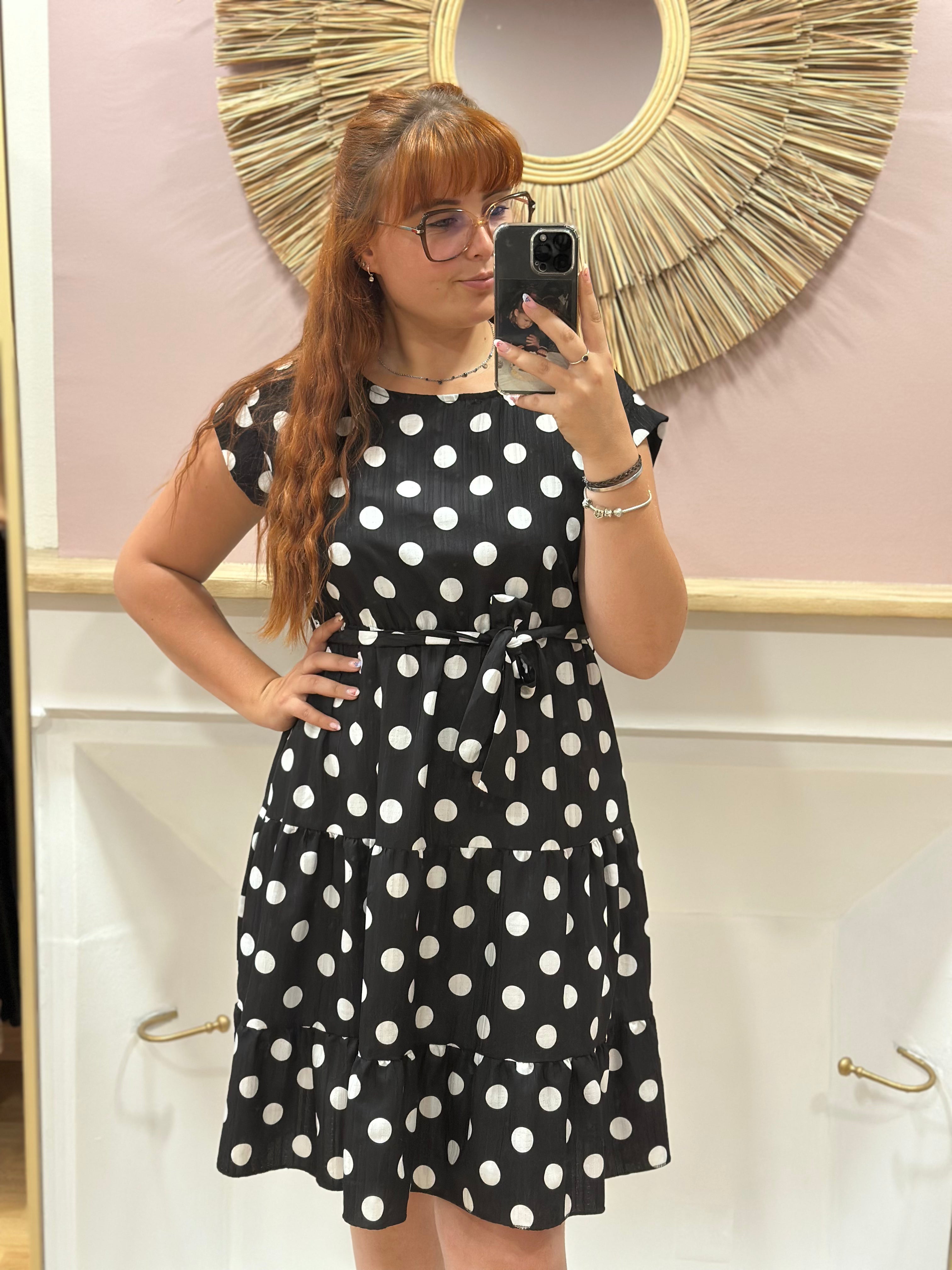 Robe mi-longue noire femme à pois blancs avec taille élastiquée et ceinture – Rosydays Made in Italy – Miss Caprice