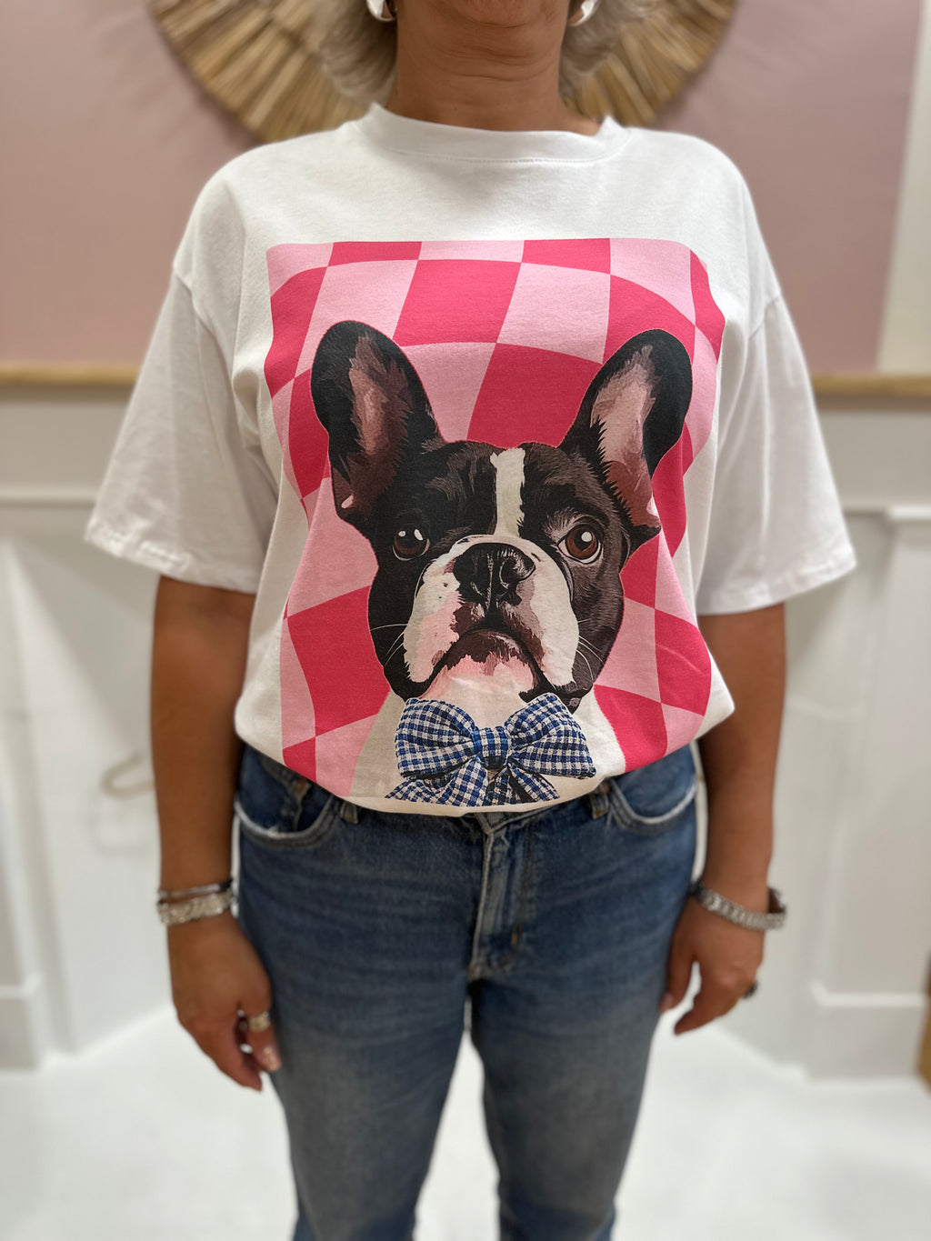 Tee-shirt blanc femme à motif Bouledogue Français noir et blanc avec nœud rose – L'Esstiel Made in Italy – Miss Caprice