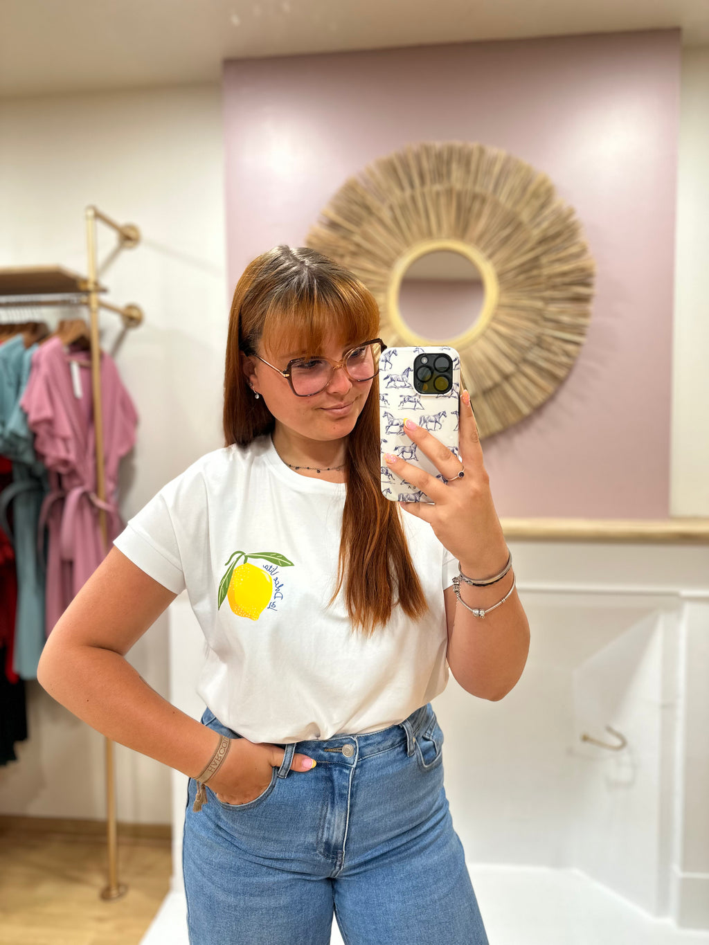 Tee-shirt blanc femme – Motif citron La Dolce Vita bleu – Coupe droite – Issyma – Miss Caprice