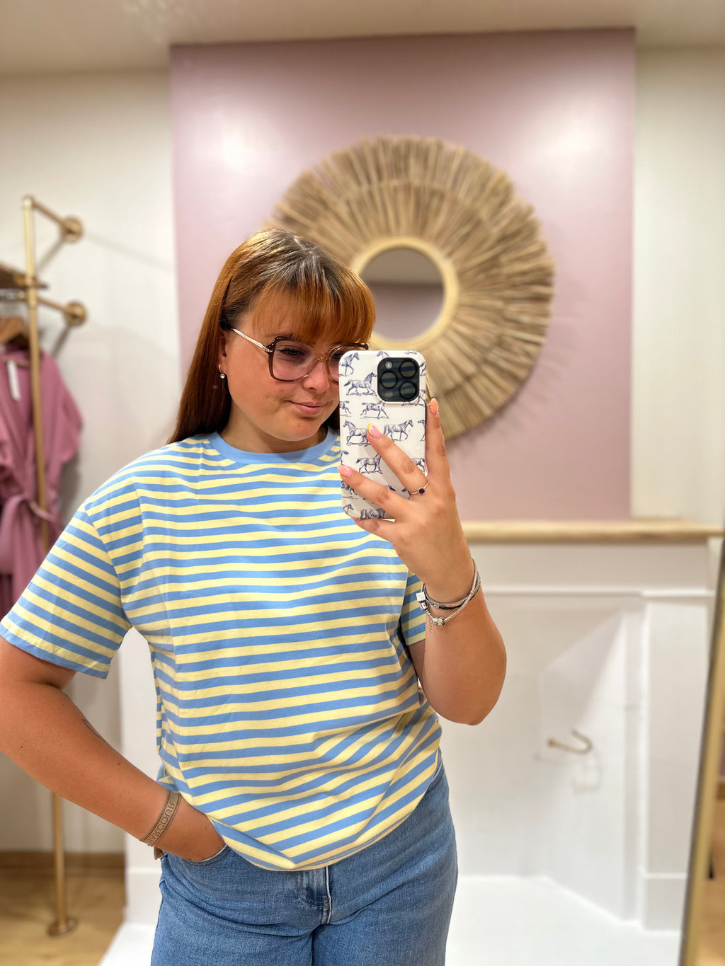 Tee-shirt marinière femme – Jaune et bleu ciel – Col rond – Coupe droite – Emma & Ashley – Miss Caprice
