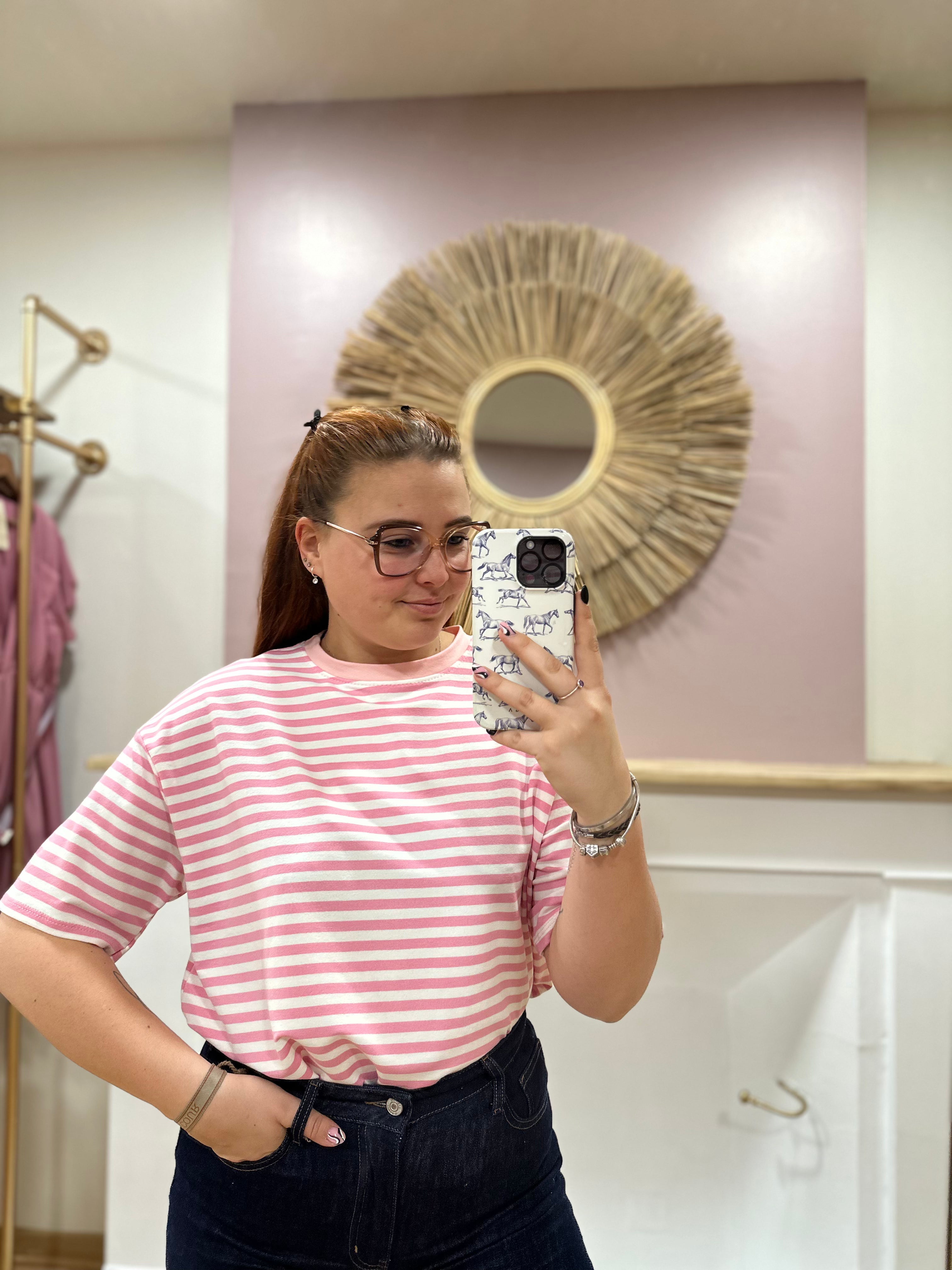 Tee-shirt marinière rose et blanc femme – Col rond rose – Rayures – Coupe classique – J&L – Miss Caprice