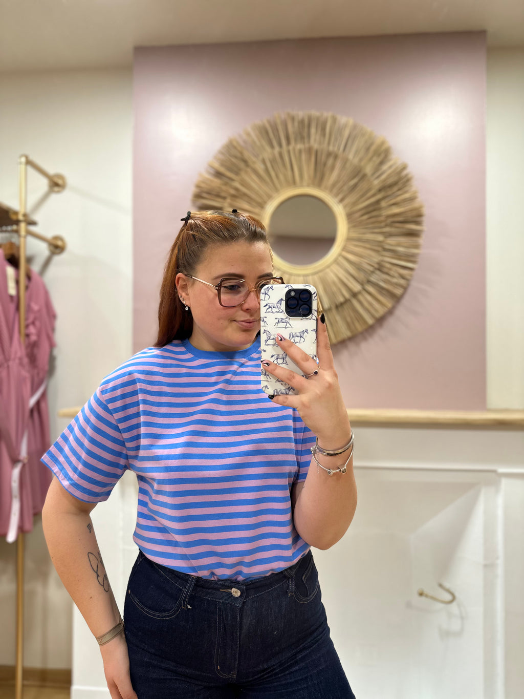 Tee-shirt marinière rose et bleu femme – Col rond liseré bleu – Rayures – Coupe classique – Emma & Ashley – Miss Caprice