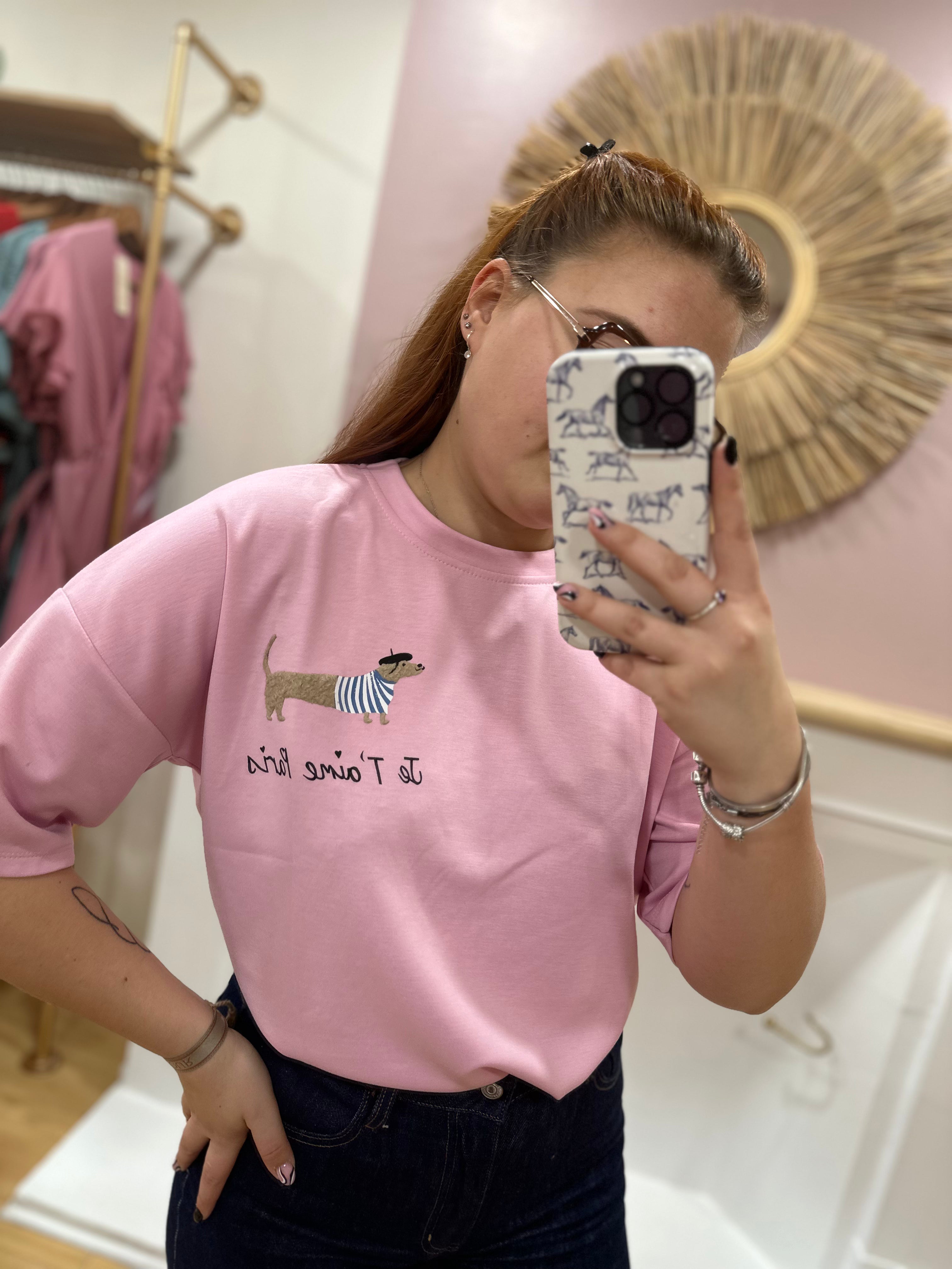 Tee-shirt rose femme – Broderie teckel Paris – Marinière – Béret – Coupe droite courte – J&L – Miss Caprice