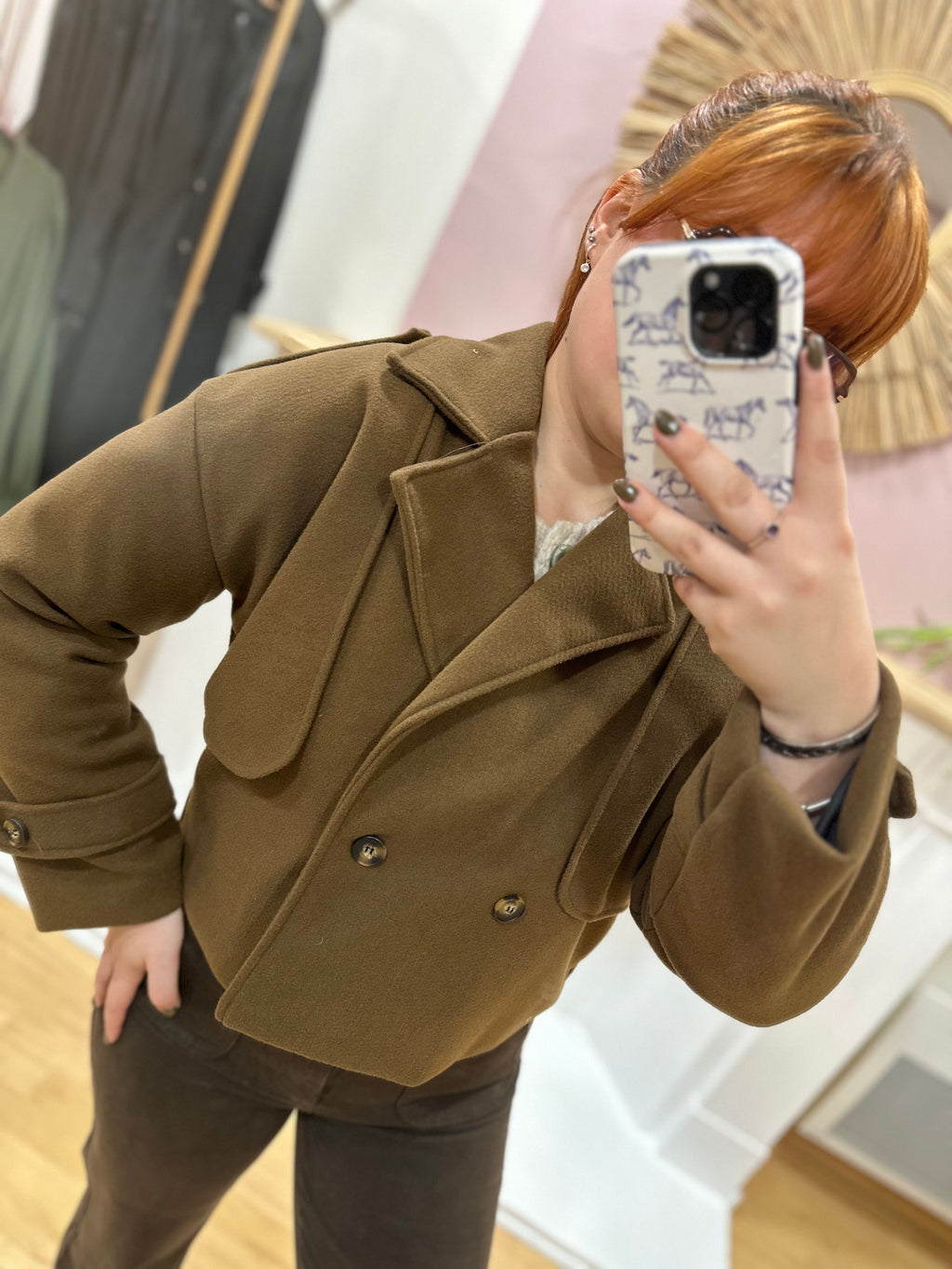 Veste trench courte marron foncé femme